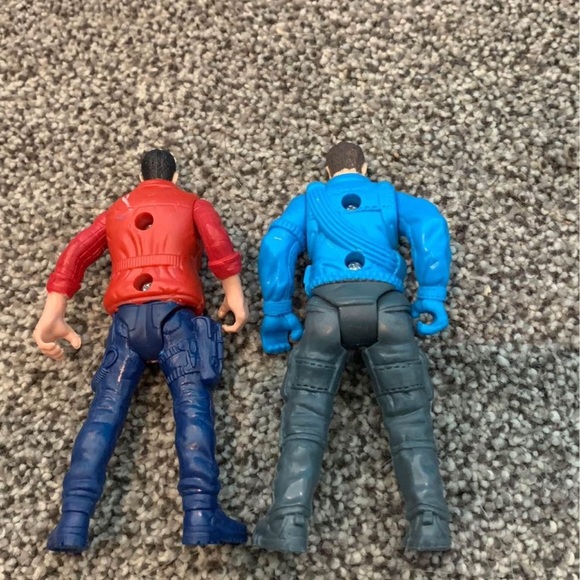 Army Military Soldiers Lot of 2 Action Figures Red/Blue Jackets 4'' - Picture 2 of 2